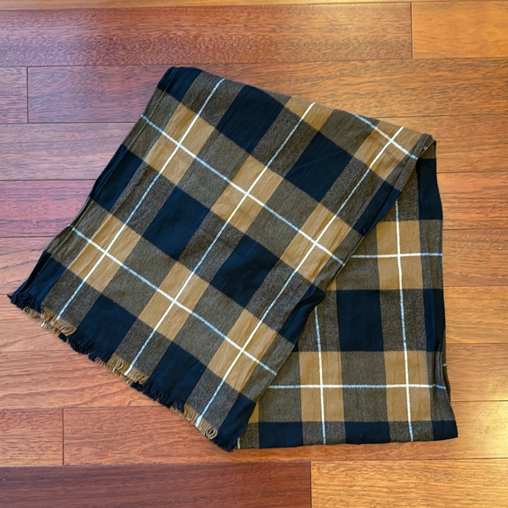 GAP Scarf